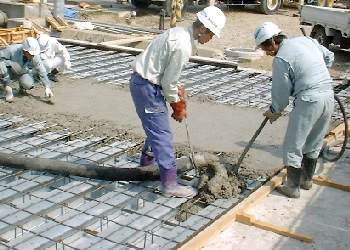 イージースラブ橋の施工の流れ（写真5）